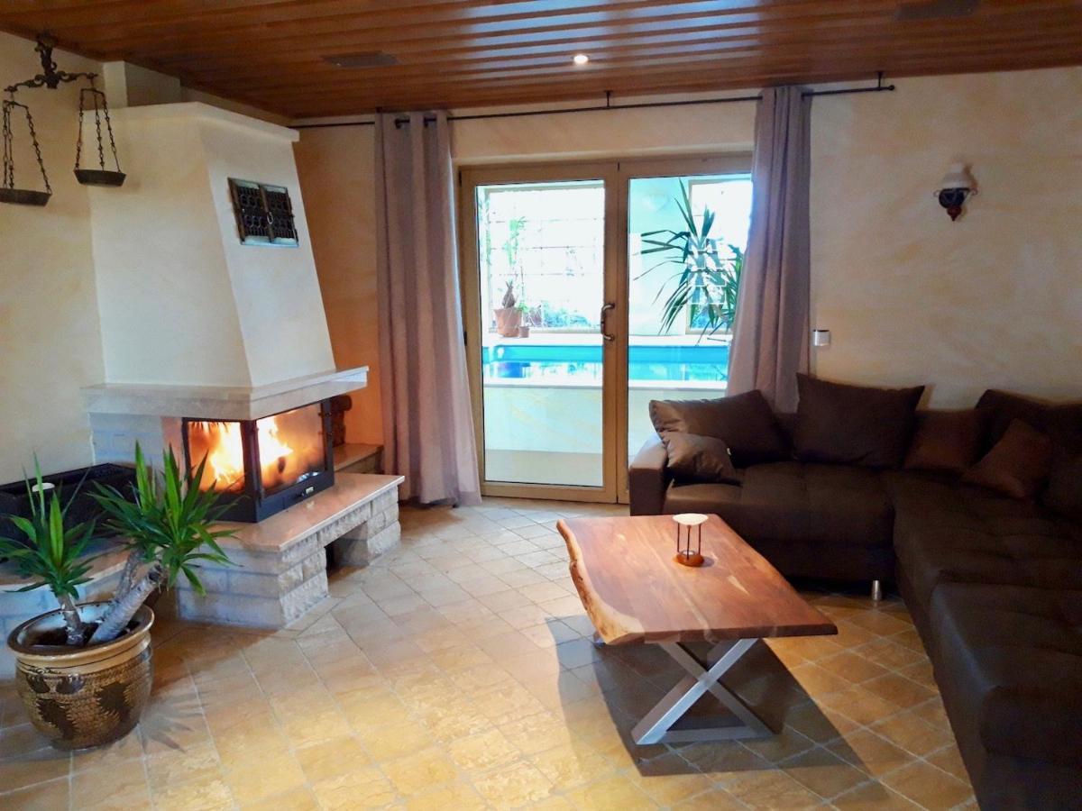 Ein Bett Im Kornfeld - Haus Fernweh - Innenpool Schonfeld  Luaran gambar